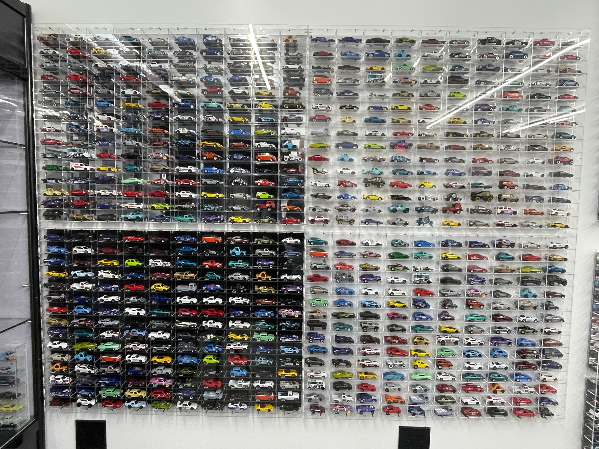 150 Loose Car Wall Mount Display - Premium  from Diamond Protector - Shop now at Diamond Protector