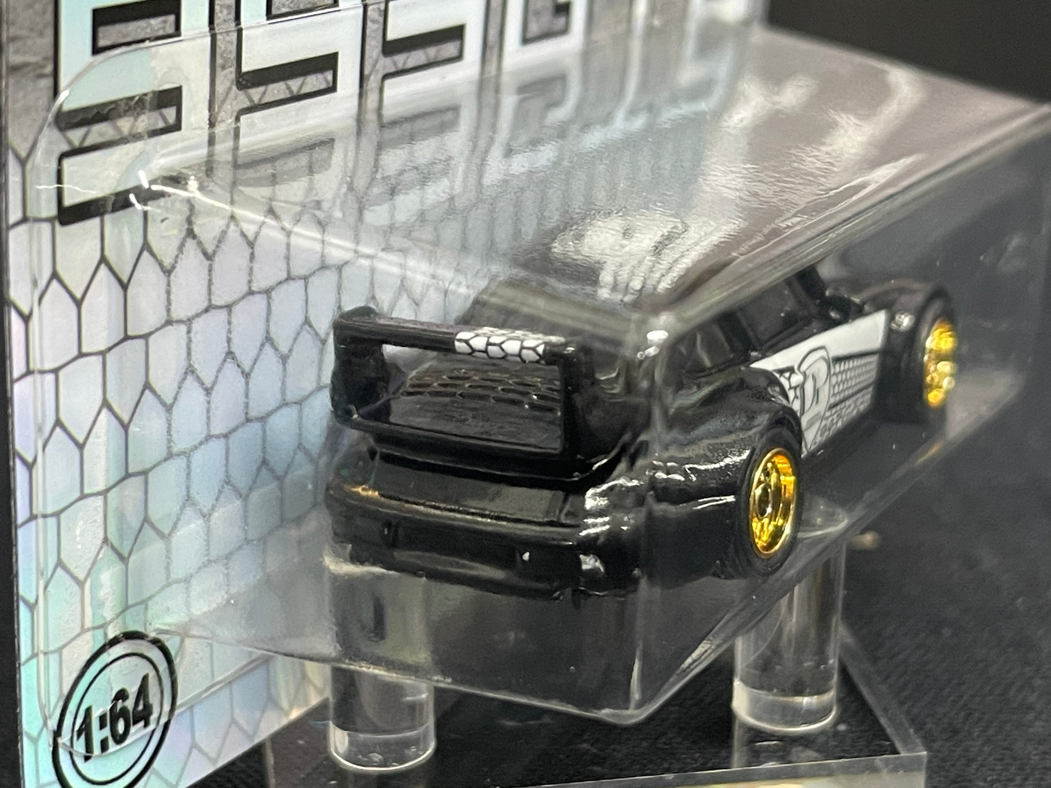 Diamond Protector x Nuclear Mindz Design – Hot Wheels Porsche 993