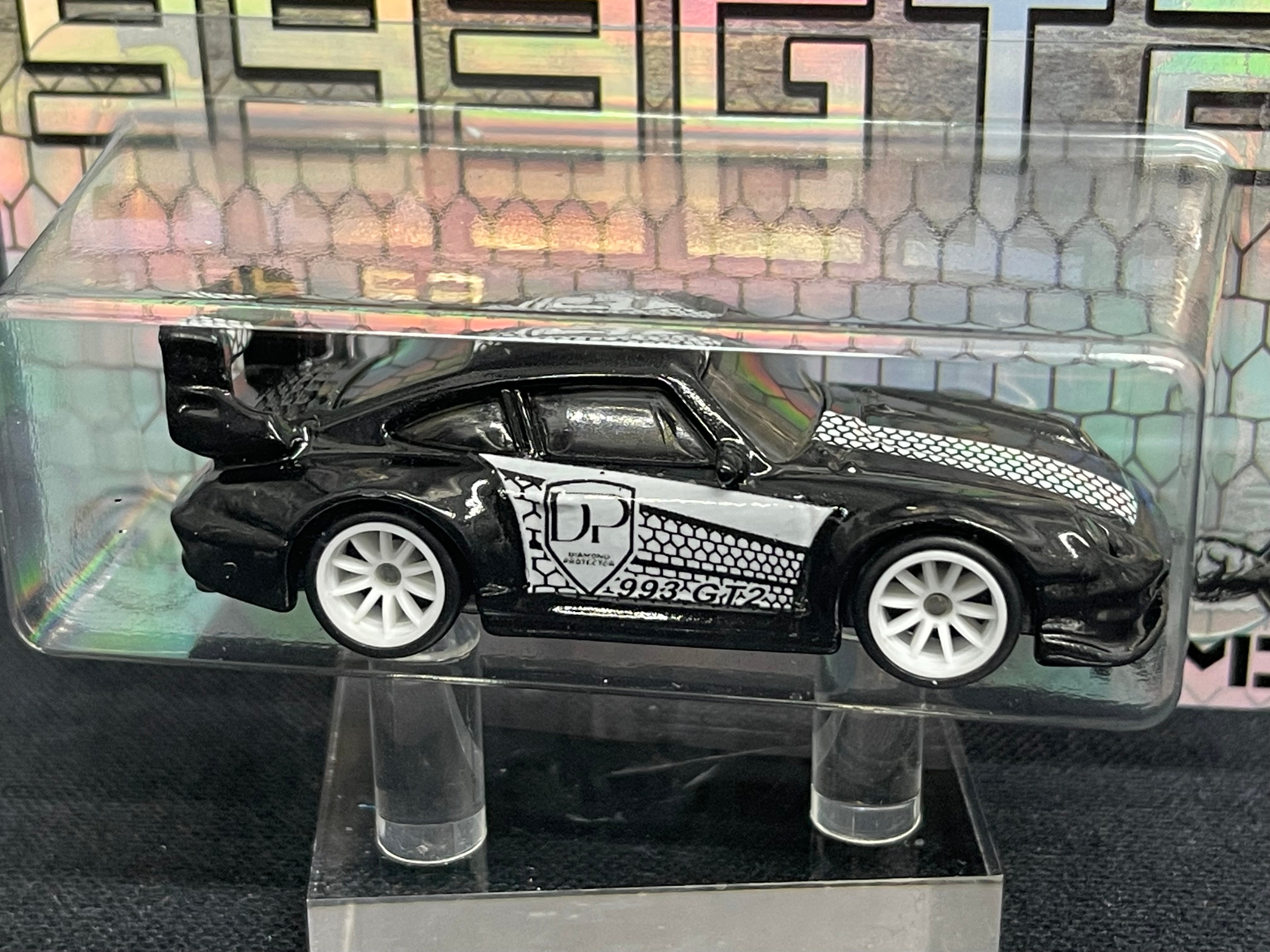 Diamond Protector x Nuclear Mindz Design – Hot Wheels Porsche 993