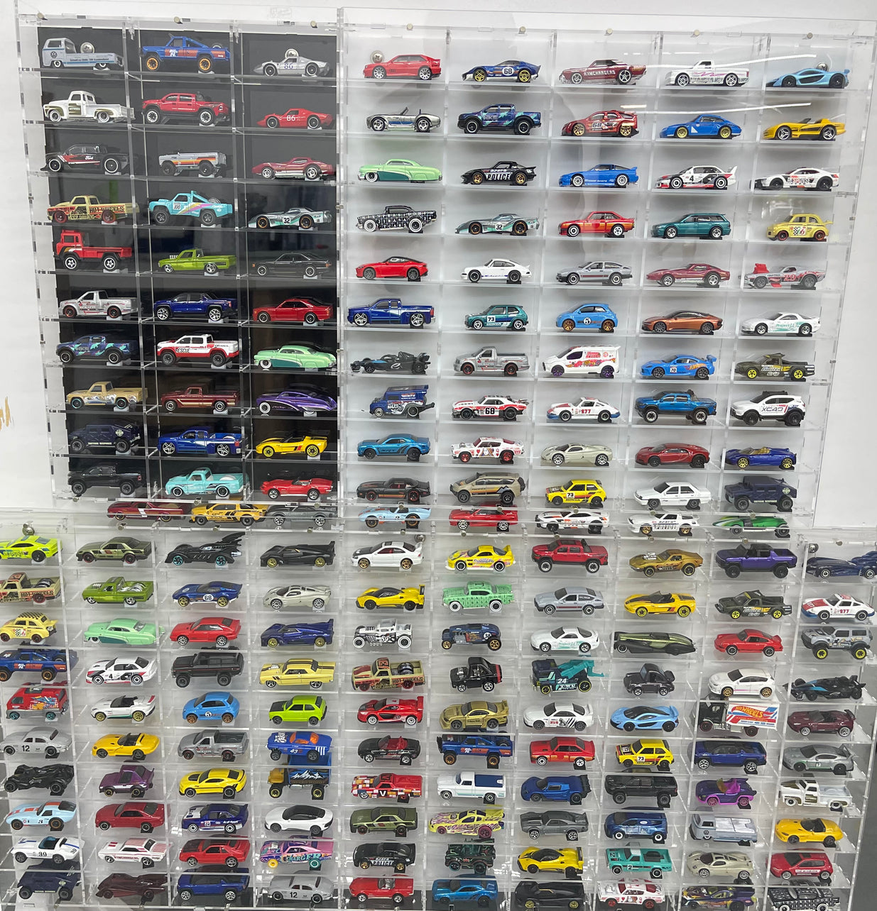 Diamond Protector Wall Mount Displays